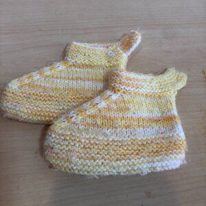 VINTAGE Yellow Orange White Crochet Handmade Booties #F76